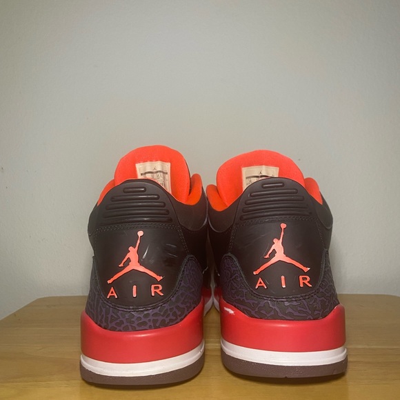*Rare* Jordan 3 Retro Crimson - Picture 3 of 14